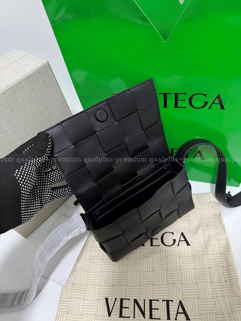 900cbac68d07c41ecd0123b3b22d06ee_1759134419_8083.jpg