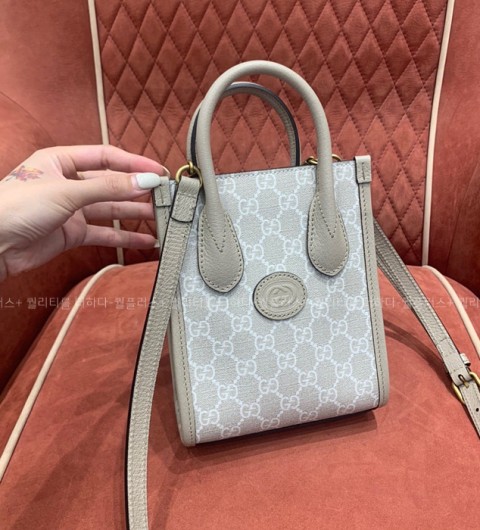 구찌 671623 인터로킹 G 토트백 미니