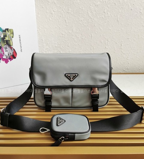 프라다 2VD769 리나일론 사피아노 메신저백 남성용