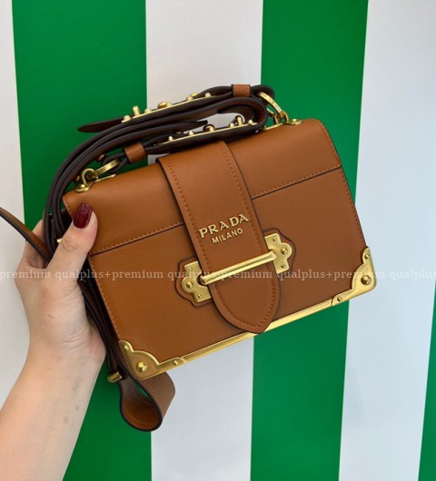 프라다 1BD045 카이에 숄더백