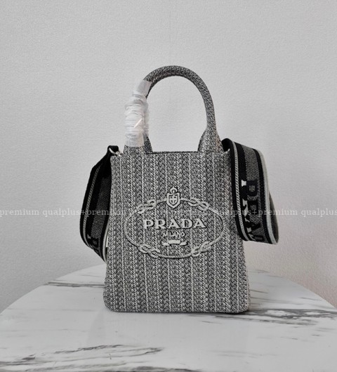 프라다 1BA343 자수 드릴 토트 탑 핸들백