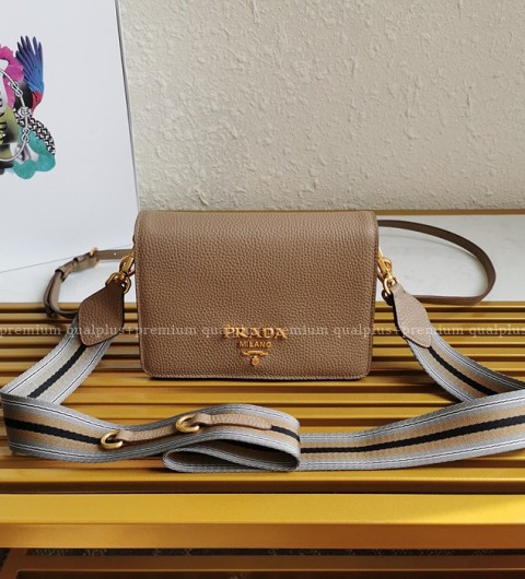 프라다 1BD102 비텔로 다이노 숄더백