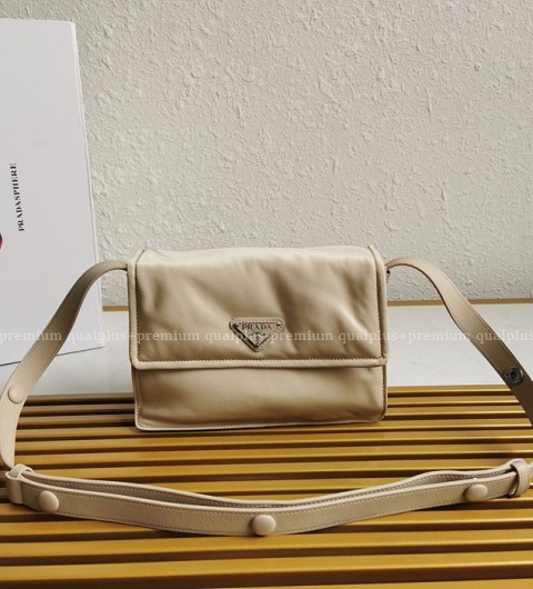 프라다 1BD313 테수토 리나일론 패딩 숄더백