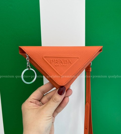 프라다 1TL445 트라이앵글 사피아노 스트랩 키체인 키링