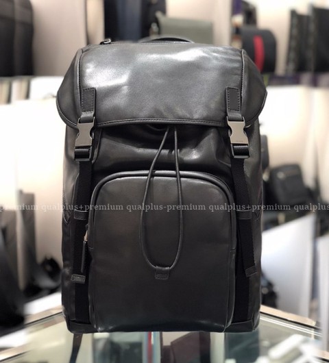 프라다 2VZ135 포코노 사피아노 삼각로고 백팩