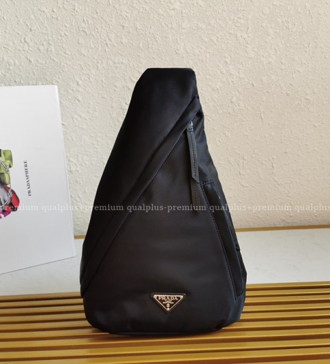 프라다 2VZ092 리나일론 슬링 백팩 남녀공용