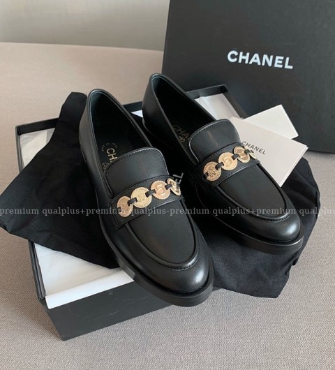 샤넬 코인 체인 로퍼 여성용