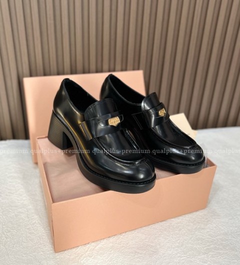 미우미우 가죽 페니 로퍼 7cm 여성용