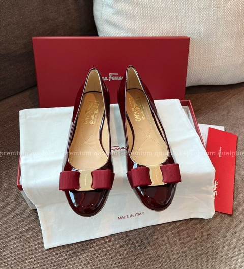 페라가모 바리나 발레리나 플랫 슈즈 여성용