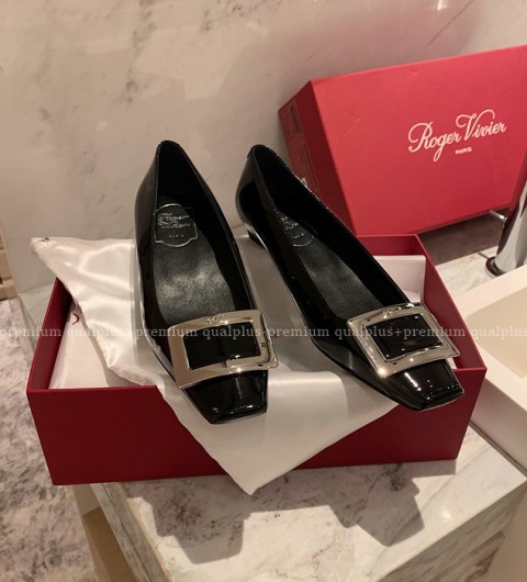 로저비비에 벨 비비에 메탈 버클 펌프스 2cm 여성용