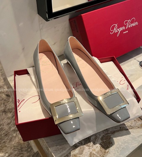 로저비비에 벨 비비에 메탈 버클 펌프스 2cm 여성용