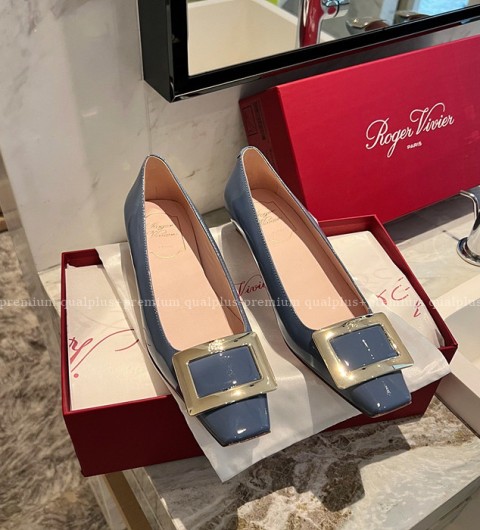 로저비비에 벨 비비에 메탈 버클 펌프스 2cm 여성용