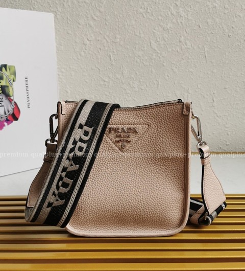 프라다 1BH191 비텔로 삼각 로고 미니 숄더백