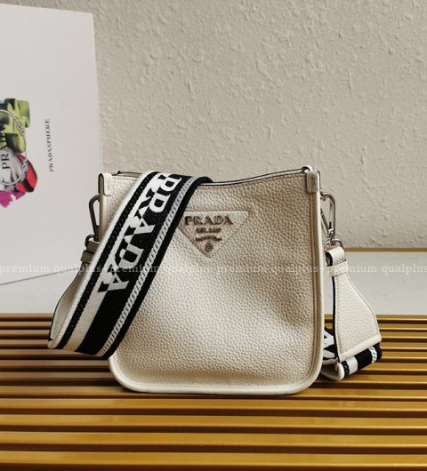 프라다 1BH191 비텔로 삼각 로고 미니 숄더백