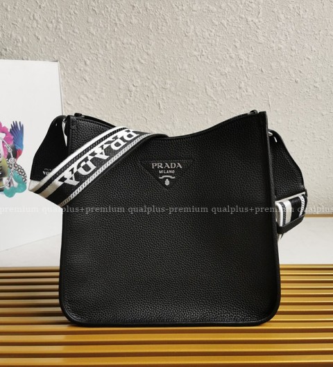 프라다 1BC073 비텔로 삼각 로고  호보백