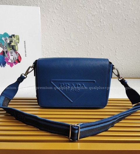 프라다 2VD046 사피아노 삼각로고 메신져백 남녀공용