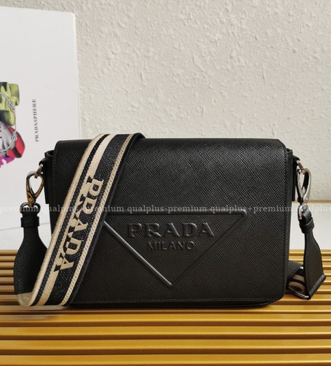 프라다 2VD046 사피아노 삼각로고 메신져백 남녀공용