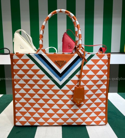 프라다 1BA356 심볼 로고 라지 토트 탑핸들백