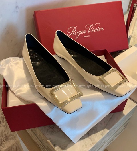 로저비비에 벨 비비에 메탈 버클 펌프스 플랫 여성용