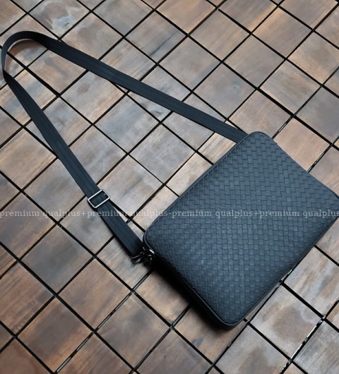 [국내배송] 보*가베네타 크로스 & 클러치 백 남성용