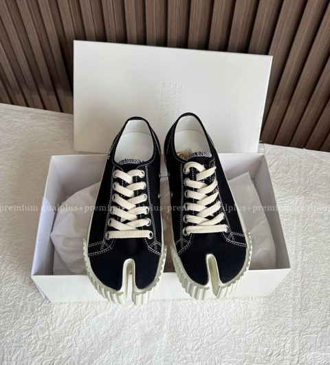 메종마르지엘라 타비 로우 스니커즈 여성용