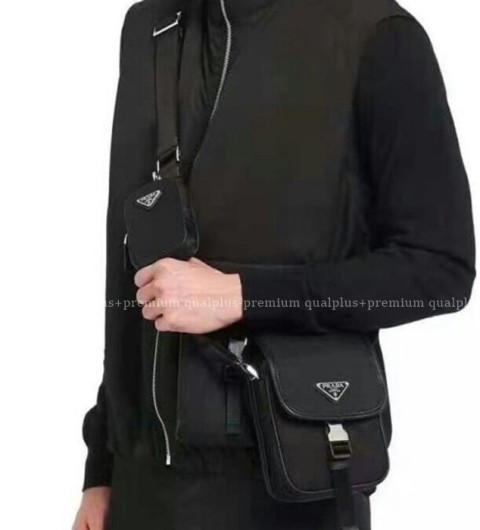 [국내배송] 프*다 수입고급 로고 나일론 크로스 숄더백 남성용