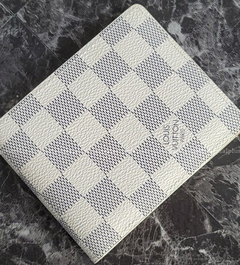 [국내배송] 루*비통 아주르 반지갑 남성용