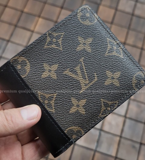 [국내배송] 루*비통 멀티플 월릿 남성용