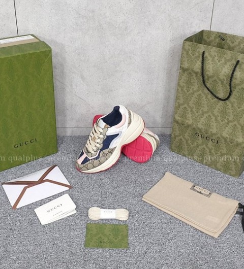 [국내배송] 구* 21SS 라이톤GG 슈프림 스니커즈 여성용