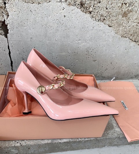 미우미우 페이턴트 가죽 펌스프 8.5cm 여성용