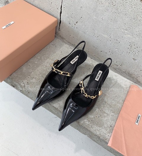 미우미우 페이턴트 가죽 슬링백 펌스프 6.5cm 여성용