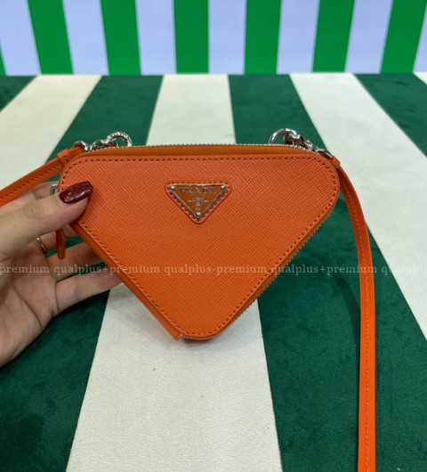 프라다 1NR015 트라이앵글 사피아노 미니 파우치백