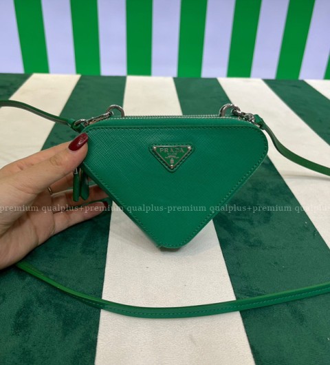 프라다 1NR015 트라이앵글 사피아노 미니 파우치백
