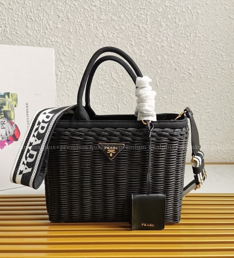 프라다 1BG835 위커 라탄 토트백