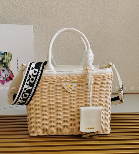 프라다 1BG835 위커 라탄 토트백