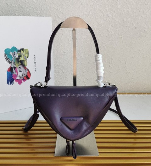 프라다 1BA315 트라이앵글 패디드 토트 탑핸들백