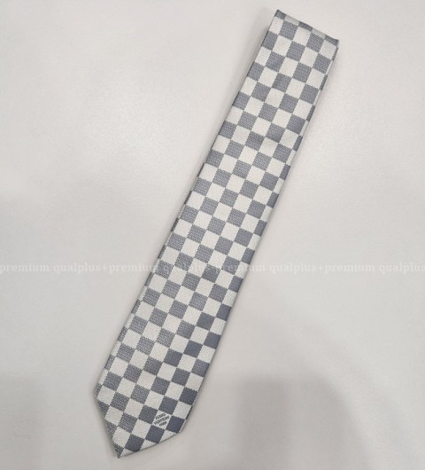 [국내배송] 루*비통 23ss 다미에 패턴 실크 넥타이