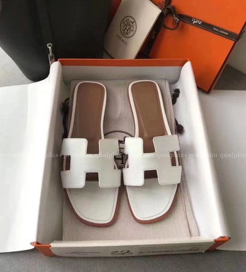 [국내배송] 에*메스 오란 화이트 앱송가죽 여성용