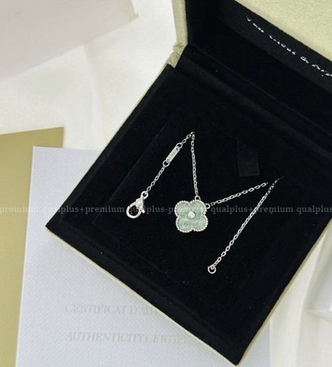 [국내배송] 반*리프 한정판 민트 블루 리본 다이아몬드 목걸이