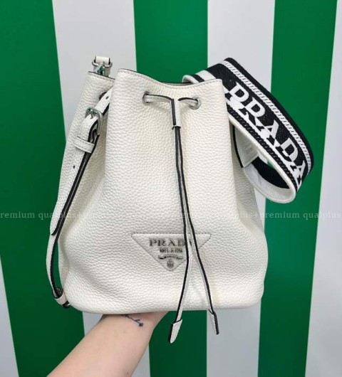 프라다 1BE060 자카드 스트랩 비텔로 다이노 버킷백