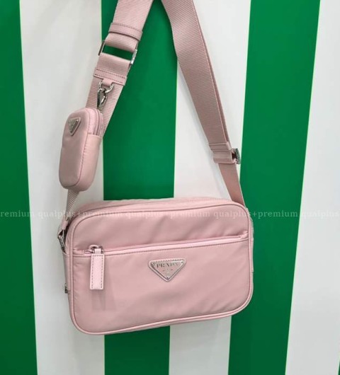 프라다 1BC167 포코노 삼각 로고 카메라 숄더백
