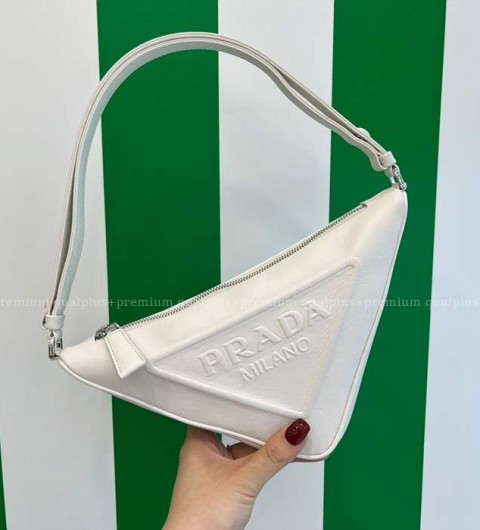 프라다 1NQ043 트라이앵글 레더 파우치 숄더백