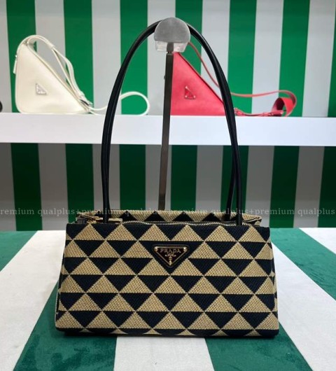 프라다 1BA368 엠브로이드 심볼 토트 탑핸들백