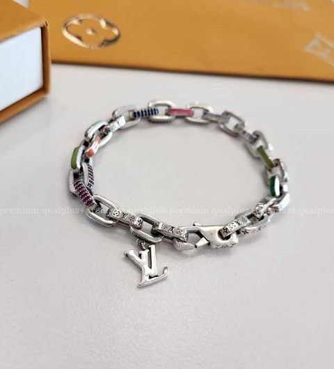 [국내배송] 루*비통 모노그램 각인 925 실버 에지 팔찌