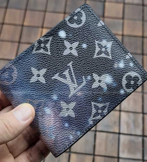 [국내배송] 루*비통 리미티드 컬랙션 갤럭시 모노그램 멀티플 반지갑