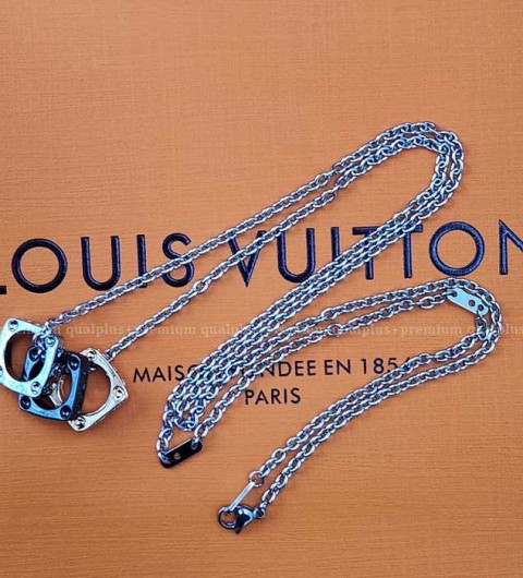 [국내배송] 루*비통 모노그램 볼트 목걸이