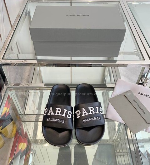 발렌시아가 파리스 슬라이드 슬리퍼 남녀공용