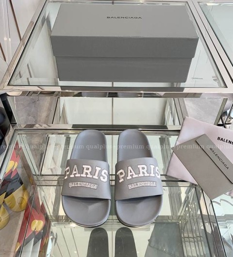 발렌시아가 파리스 슬라이드 슬리퍼 남녀공용