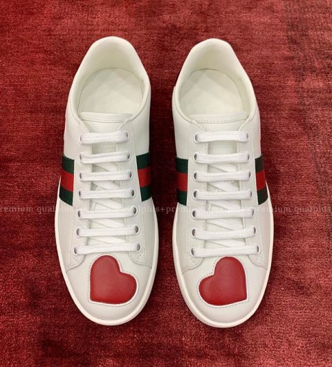 구찌 에이스 하트 스니커즈 여성용