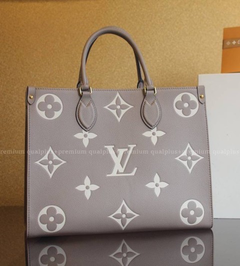 루이비통 M45494 온더고 토트백 MM